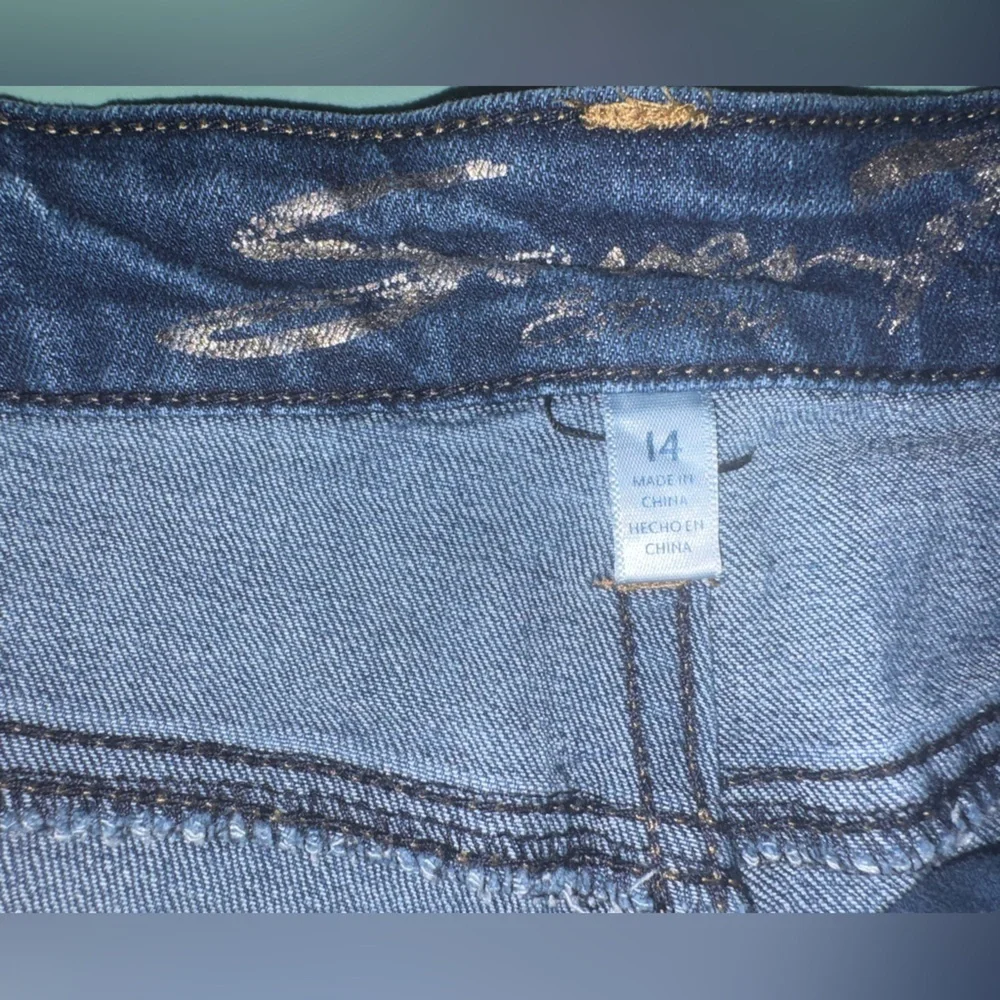Seven7 Weekend Short Blue Denim Distressed Shorts Size 14